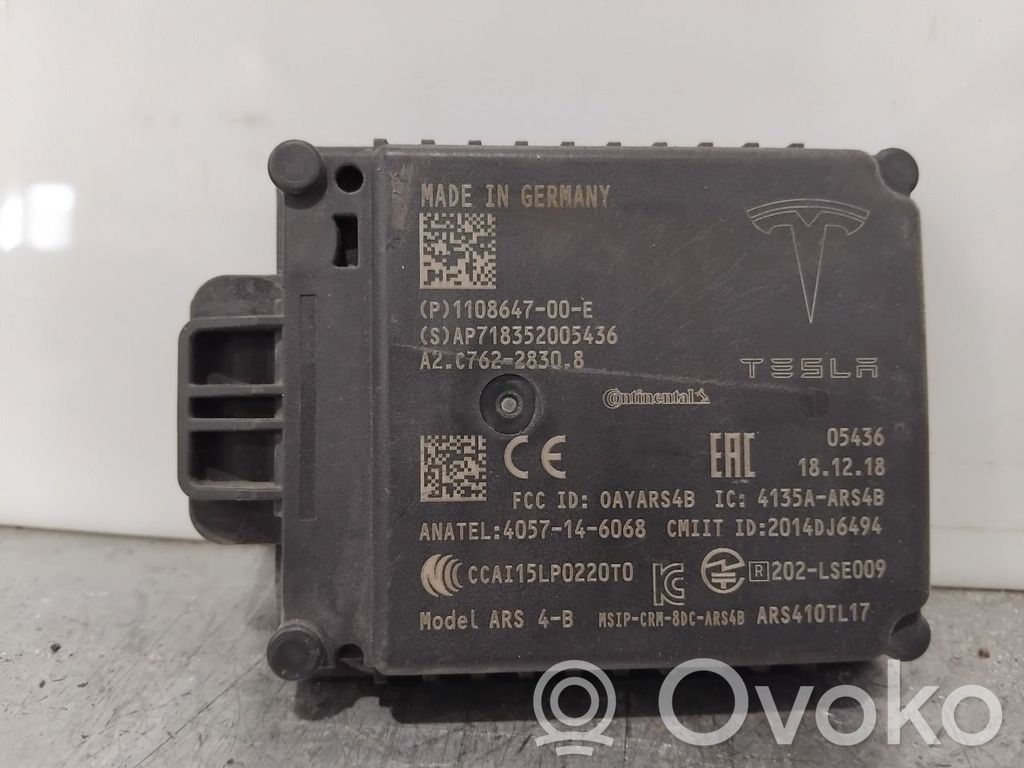 Tesla Model 3 Senzor radar distronic 