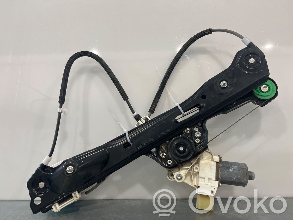 BMW 1 E81 E87 Front door electric window regulator 
