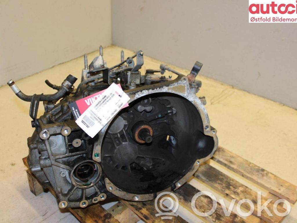 Mechaninė 6 pavarų dėžė   2500A358,2500A358