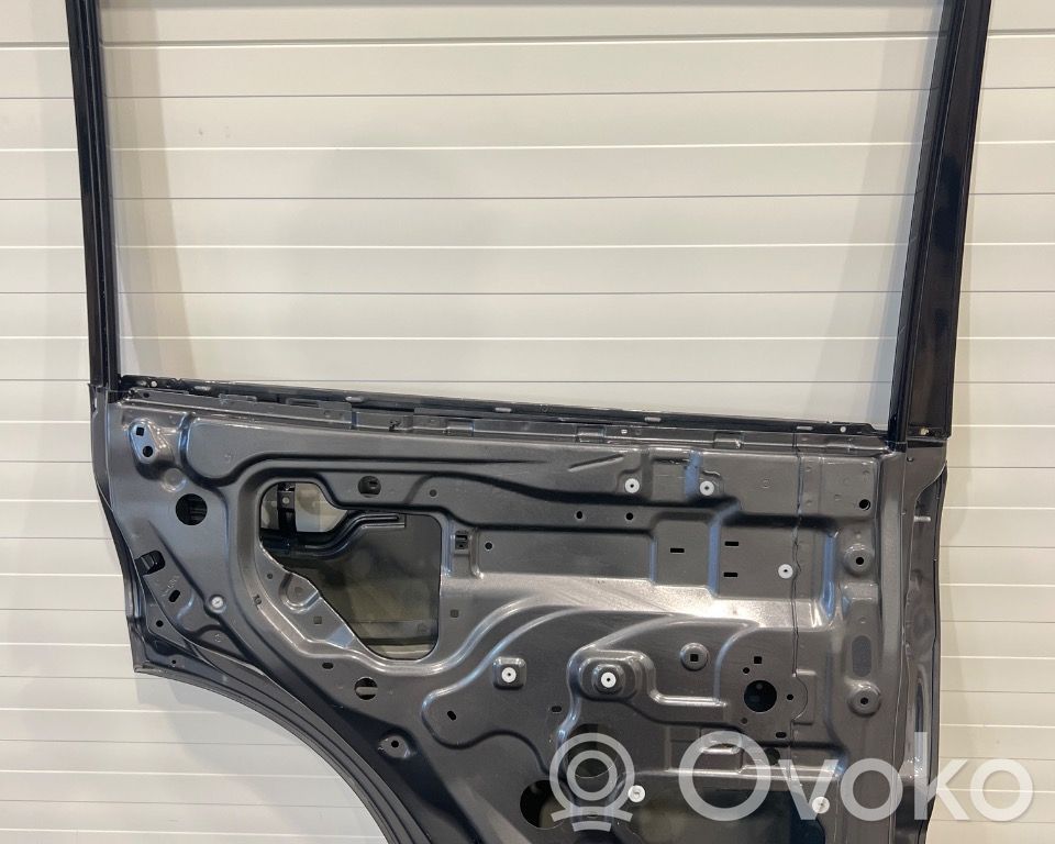Mitsubishi Pajero Puerta trasera 