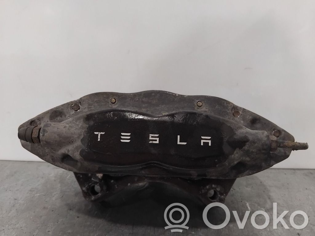 Tesla Model S Задний суппорт 