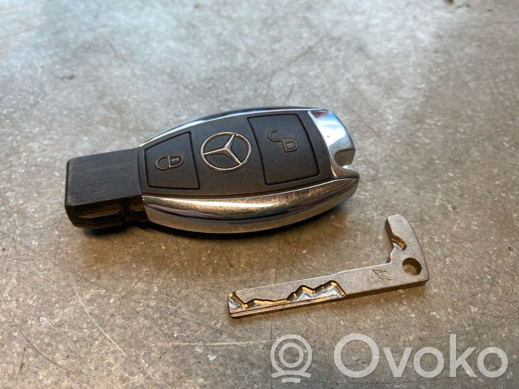 Mercedes-Benz C W204 Chiave/comando di accensione 