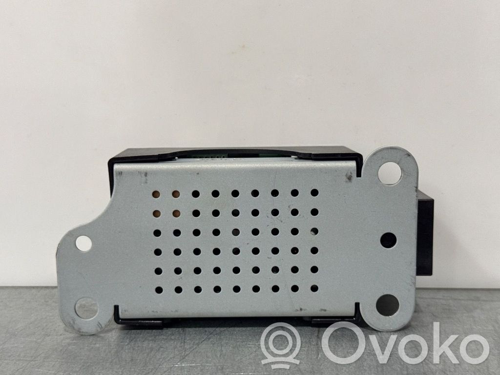 Volkswagen Golf VI Amplificatore antenna 