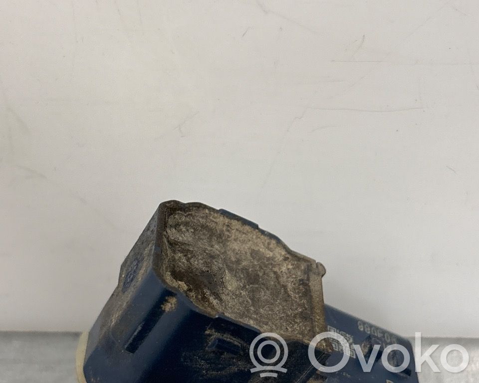 Mitsubishi Outlander Interruptor del sensor de aparcamiento (PDC) 