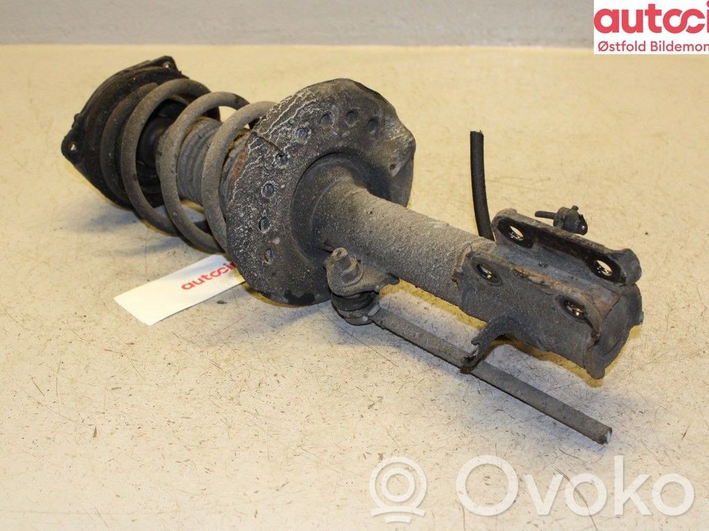 Nissan Pulsar Ammortizzatore anteriore con molla elicoidale