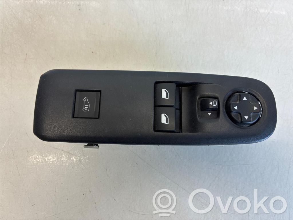 Opel Combo E Electric window control switch 