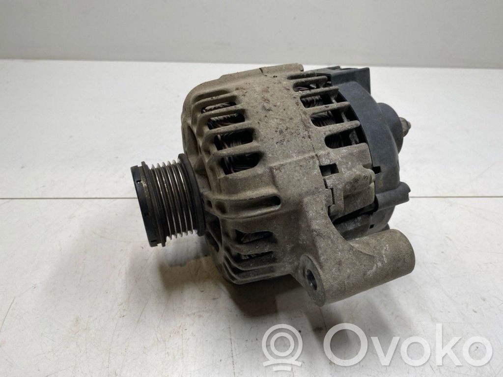 Opel Insignia A Generator/alternator 