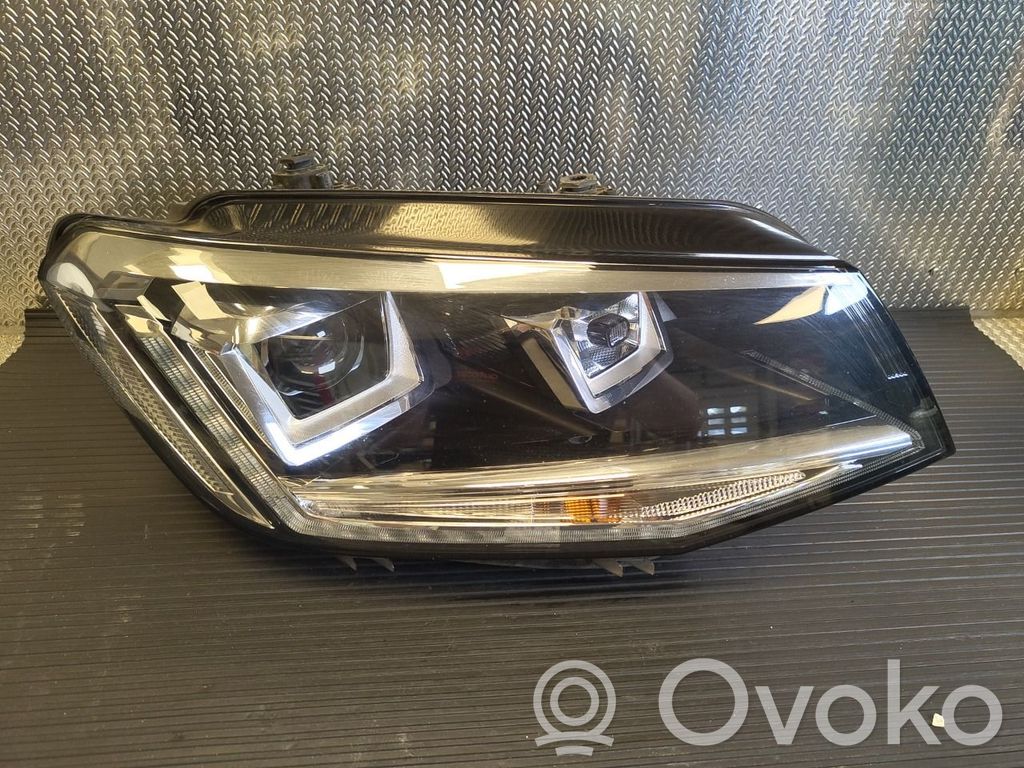 Volkswagen Caddy Scheinwerfer 