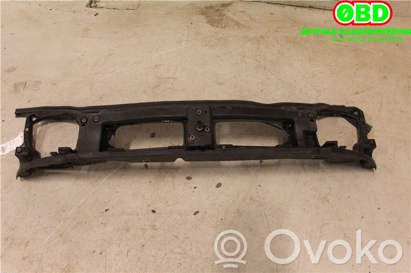 Opel Vivaro Jäähdyttimen kehyksen suojapaneeli 