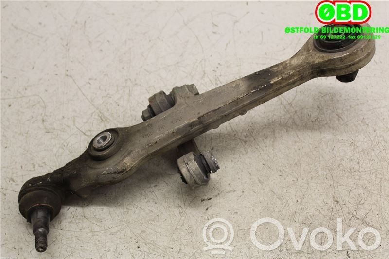 Volkswagen PASSAT B5.5 Braccio di controllo sospensione anteriore 