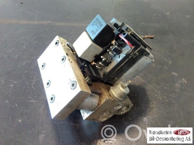 Audi 100 S4 C4 Bomba de ABS 