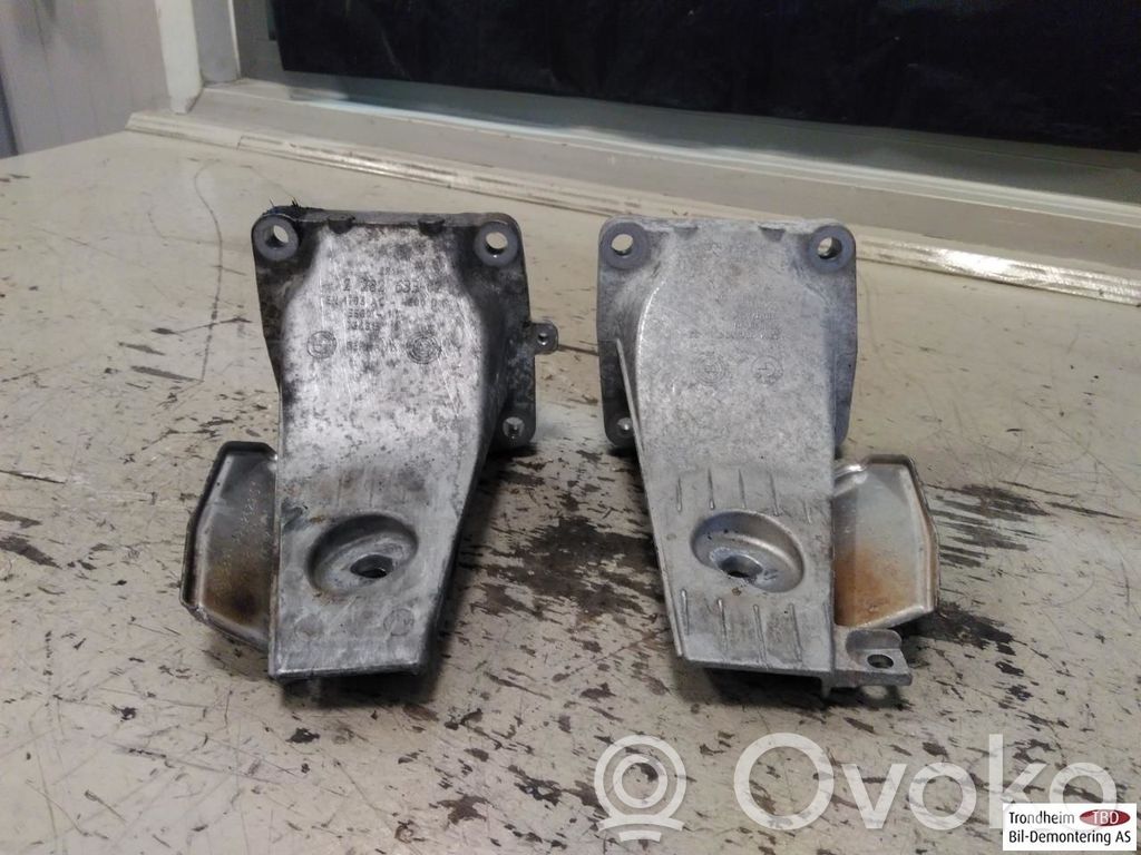 BMW M5 Support de moteur, coussinet 