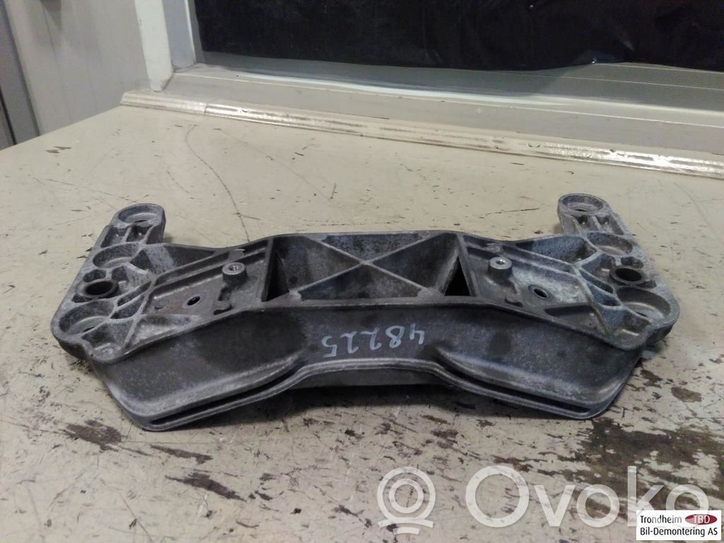 BMW M5 Gearbox mount 