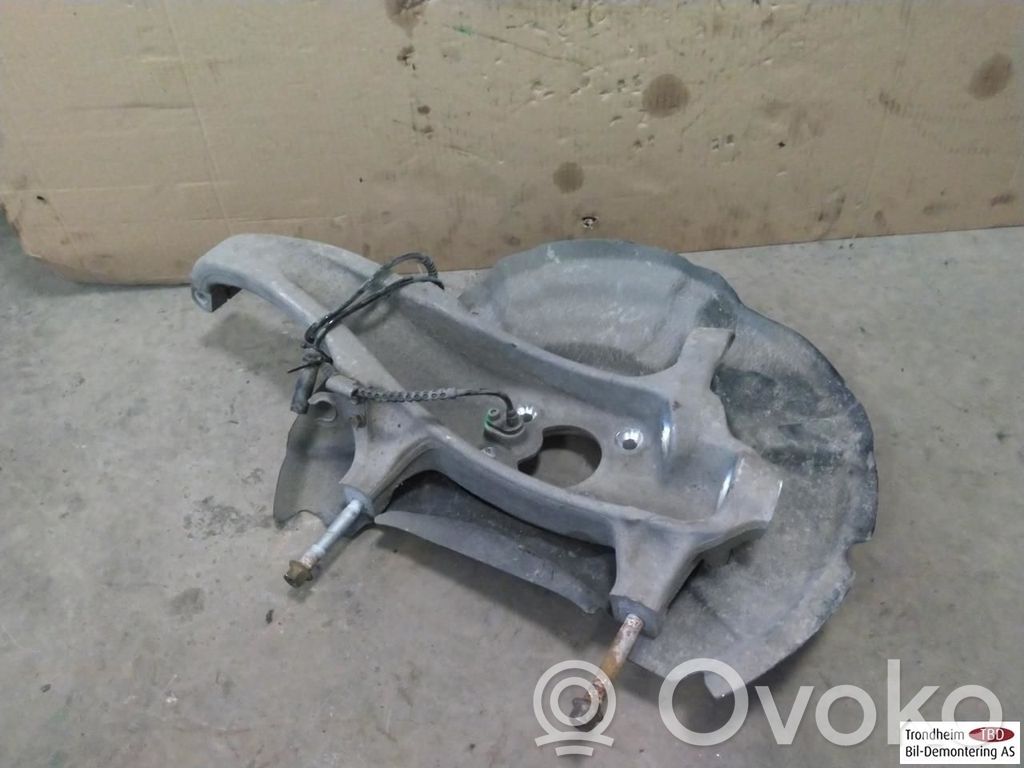 BMW M5 Fuso a snodo con mozzo ruota anteriore 