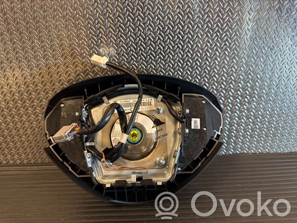 Nissan Leaf I (ZE0) Airbag volan 