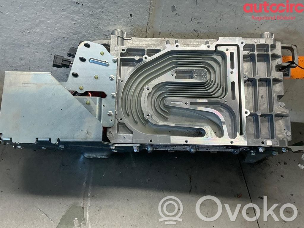 Nissan Leaf I (ZE0) Ładowarka do akumulatora 