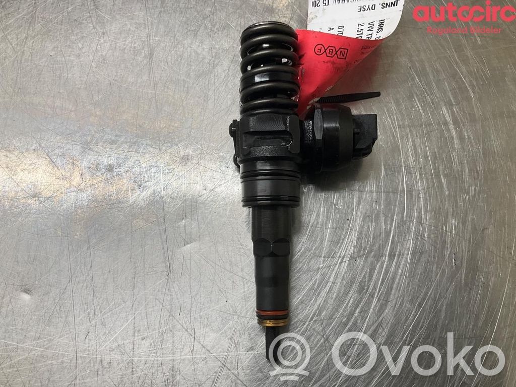 Volkswagen Transporter - Caravelle T5 Injector combustibil 