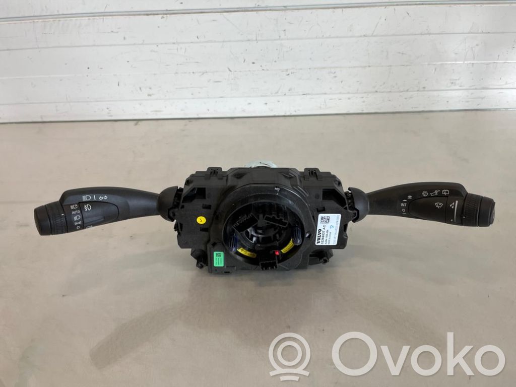 Volvo XC40 Interrupteur / bouton multifonctionnel 