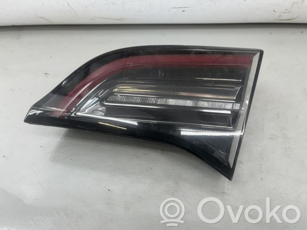Tesla Model 3 Rear/tail lights 