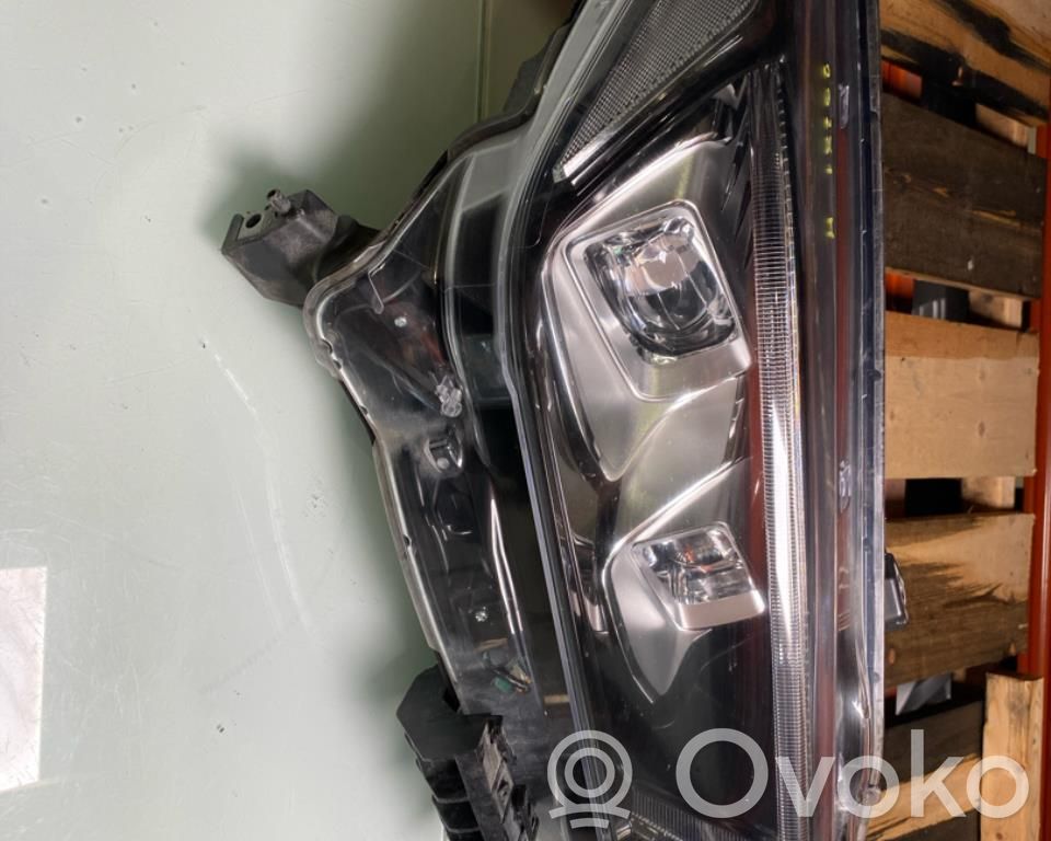 Nissan Leaf II (ZE1) Lampa przednia 