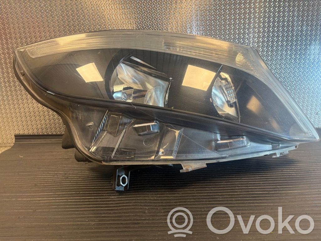 Mercedes-Benz Vito Viano W447 Far