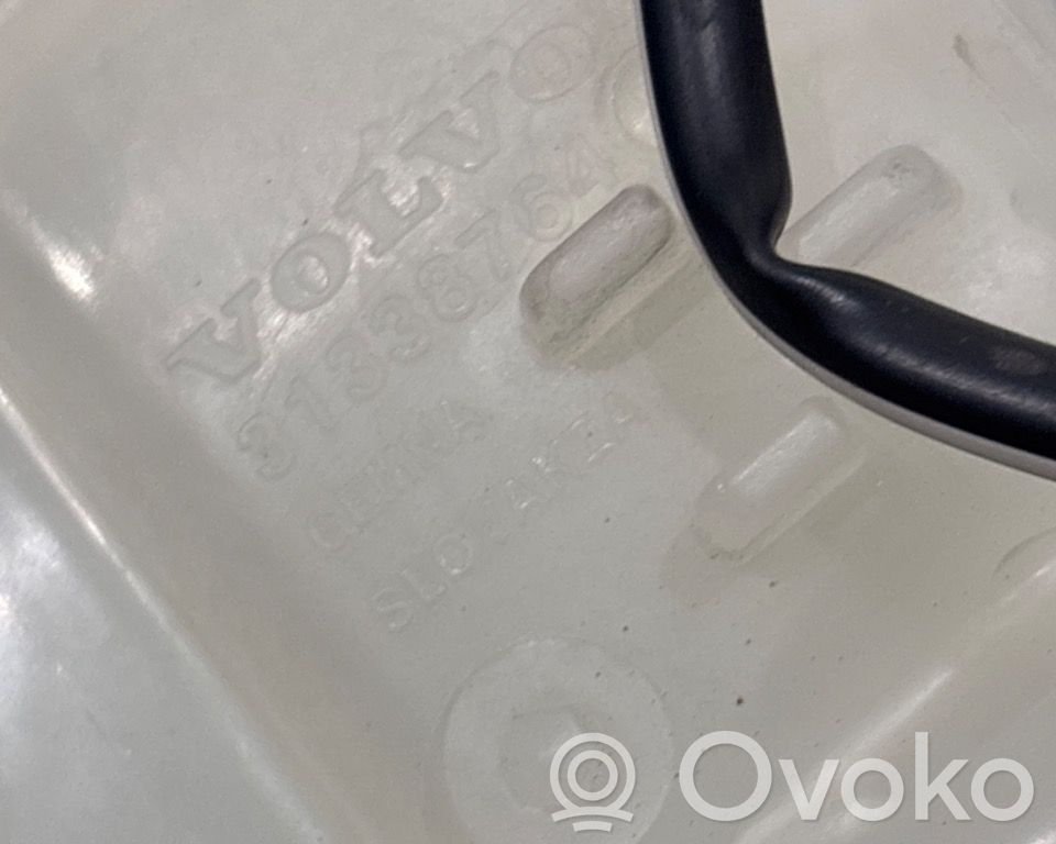 Volvo V40 Kuro išsiplėtimo bakelis 