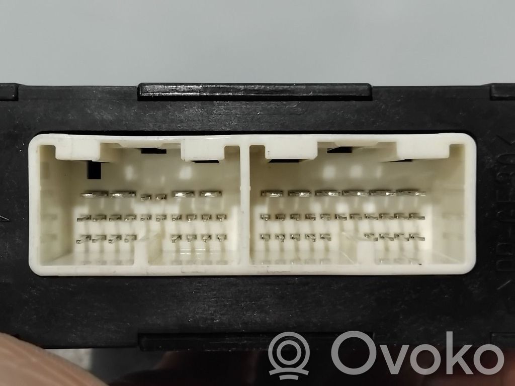 Toyota Auris E180 Gearbox control unit/module 