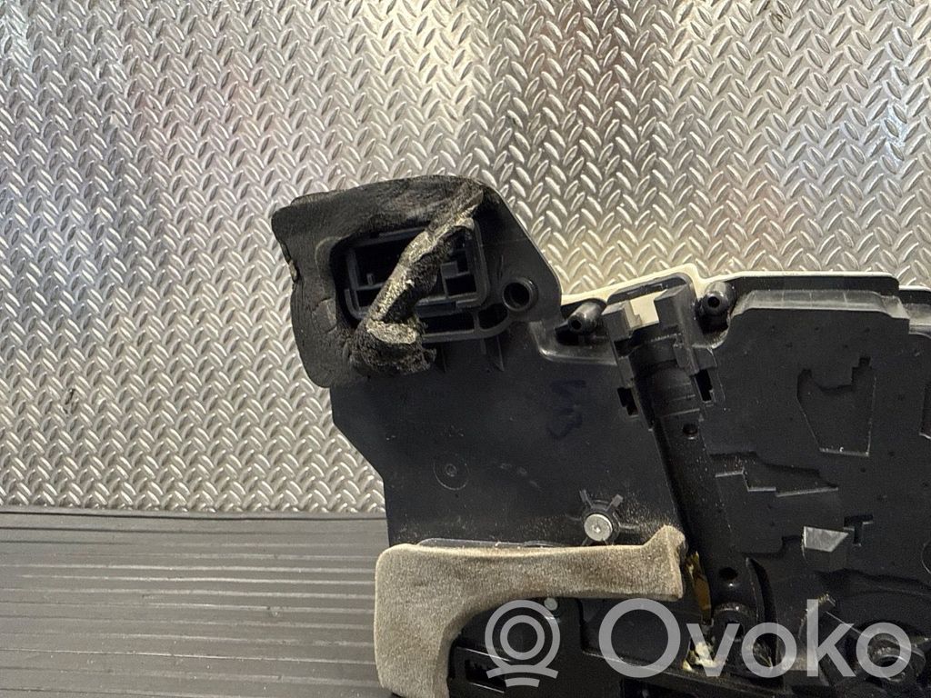 Porsche Taycan 9J1 Zamek drzwi przednich 