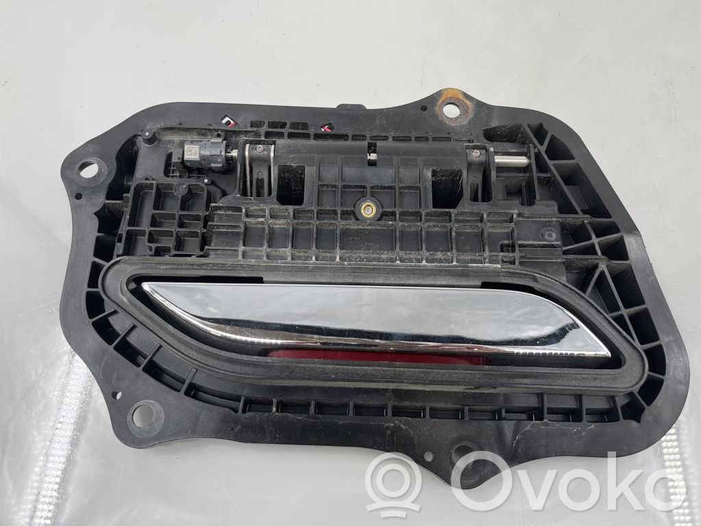 Tesla Model S Manecilla externa puerta delantera 