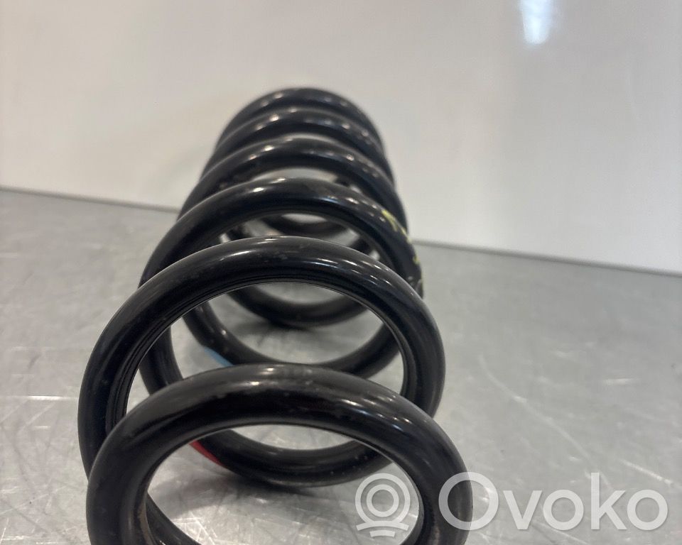 Toyota bZ4X Podkładka / Gniazdo sprężyny tylnej