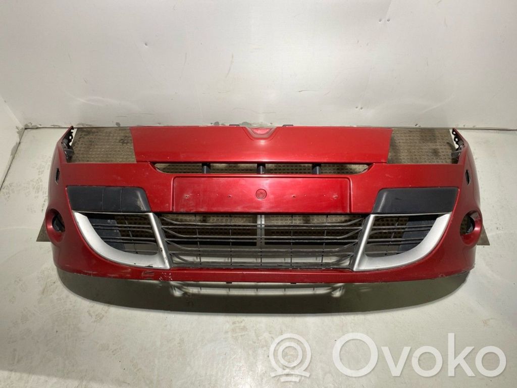 Renault Megane III Priekinis bamperis 