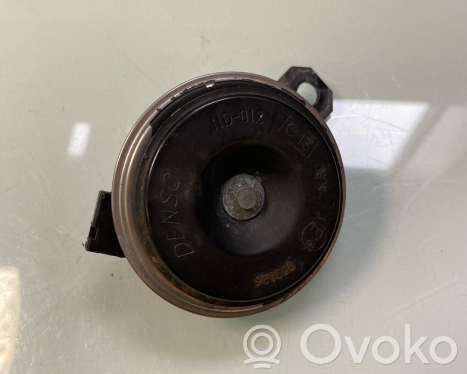 Toyota Hilux (AN120, AN130) Clacson 