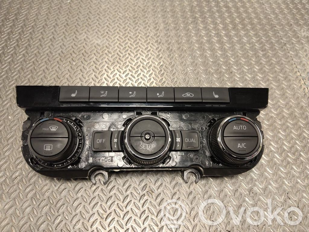 Skoda Octavia Mk3 (5E) Console centrale, commande chauffage/clim 