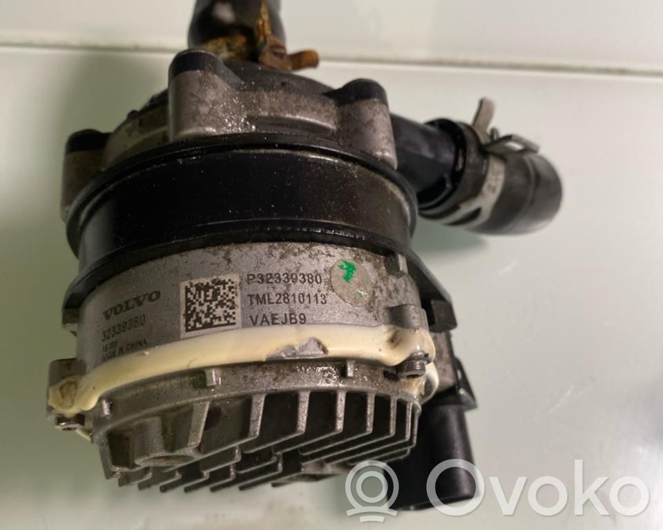 Volvo XC40 Pompe de circulation d'eau 