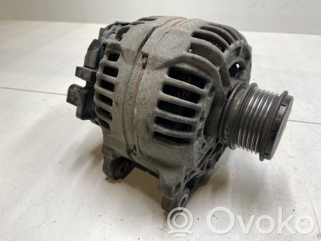 Audi A4 S4 B7 8E 8H Alternador 