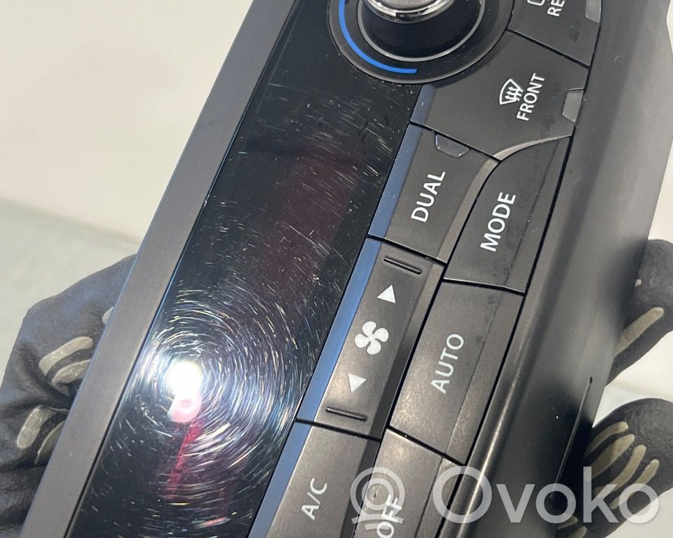 Suzuki SX4 S-Cross Console centrale, commande chauffage/clim