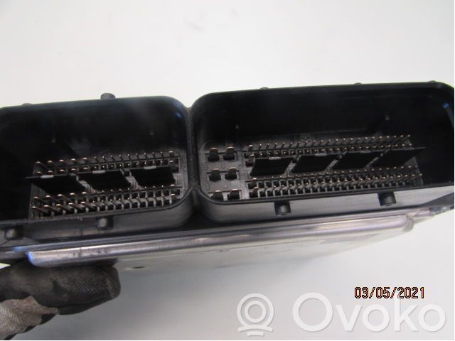 Skoda Octavia Mk2 (1Z) Komputer / Sterownik ECU silnika