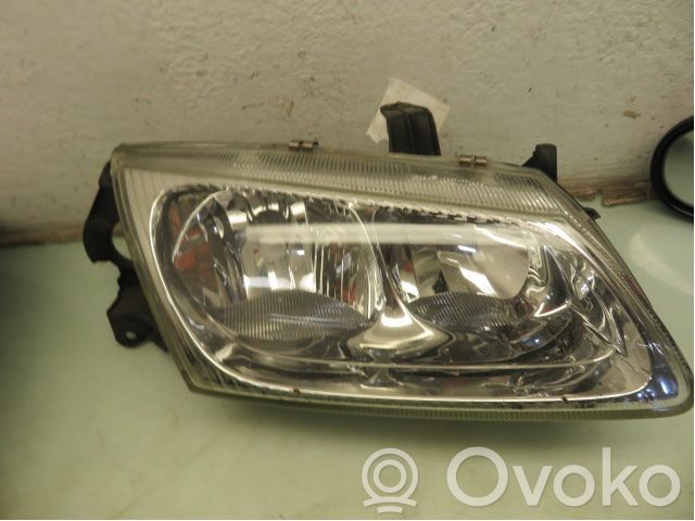 Nissan Almera N16 Far 
