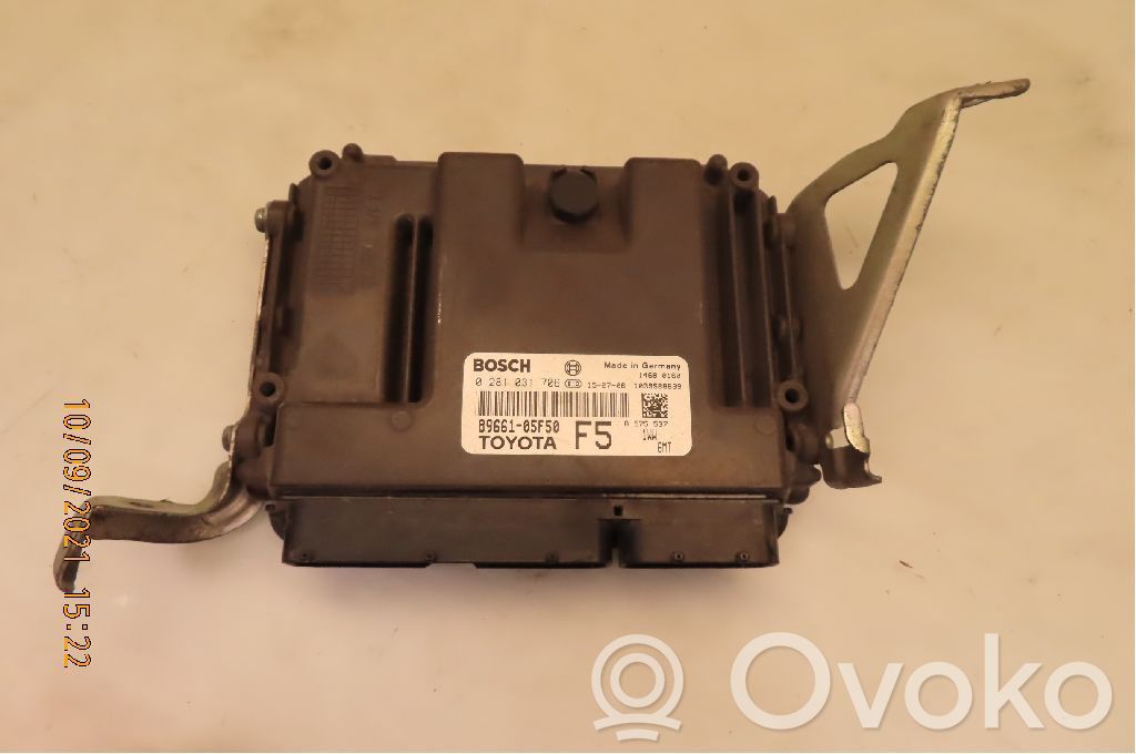 Toyota Avensis T270 Centralina/modulo motore ECU 