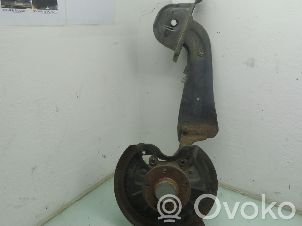 Volkswagen Touran II Fuso a snodo con mozzo ruota posteriore 