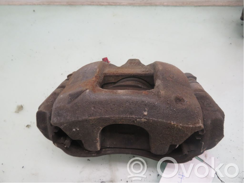Toyota Auris 150 Pinza del freno anteriore