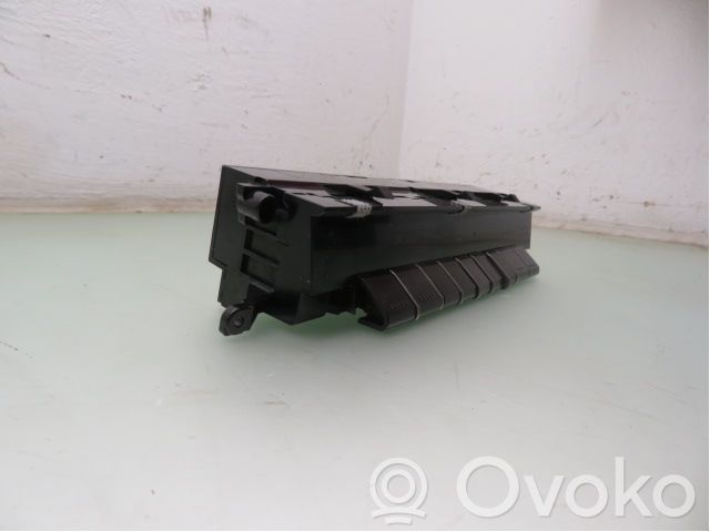 Lexus UX Console centrale, commande chauffage/clim 
