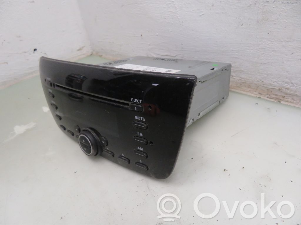 Fiat Doblo Panel / Radioodtwarzacz CD/DVD/GPS 