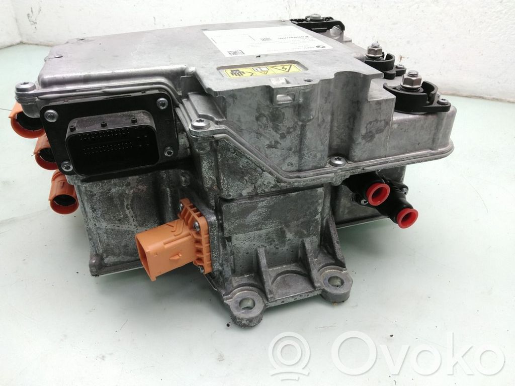 BMW iX Battery charger (optional) 