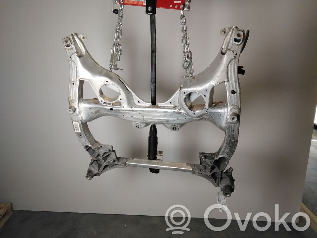BMW 5 F10 F11 Subcadru frontal 