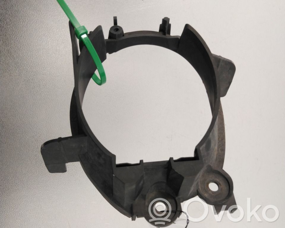 Toyota Urban Cruiser XP110 Support phare frontale 