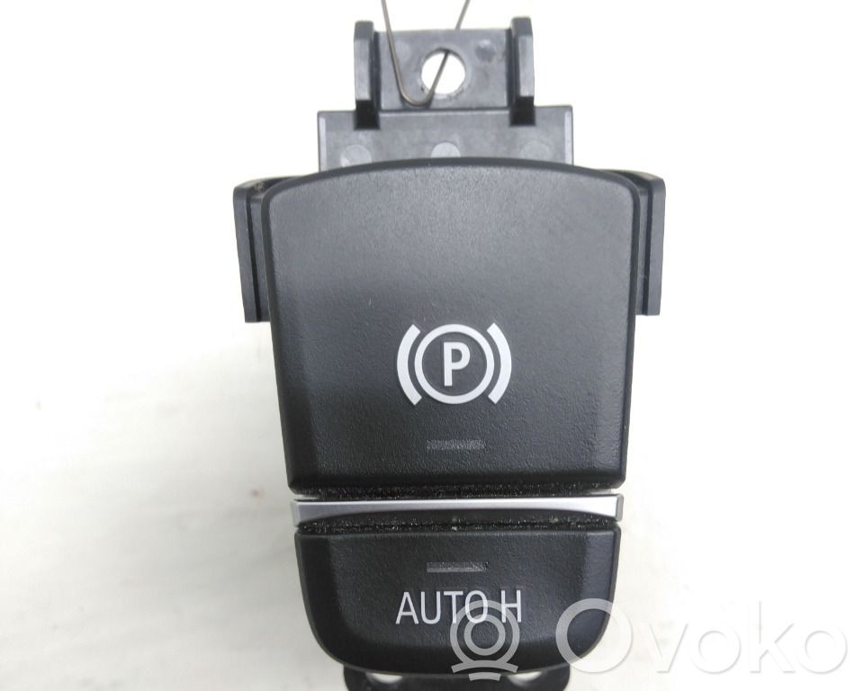 BMW 5 G30 G31 G38 Comutator frână parcare 