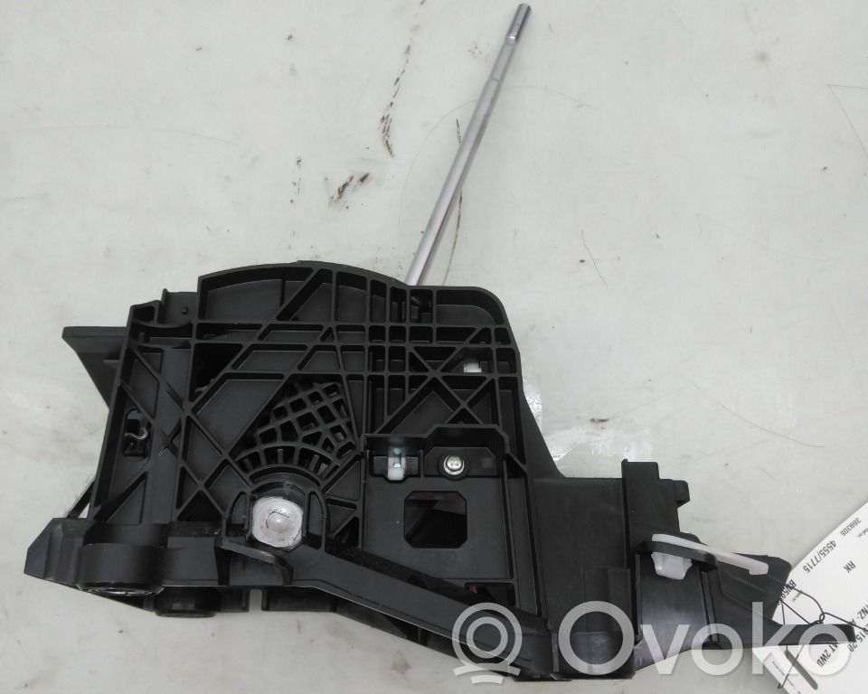 Toyota Yaris Wybierak biegów 