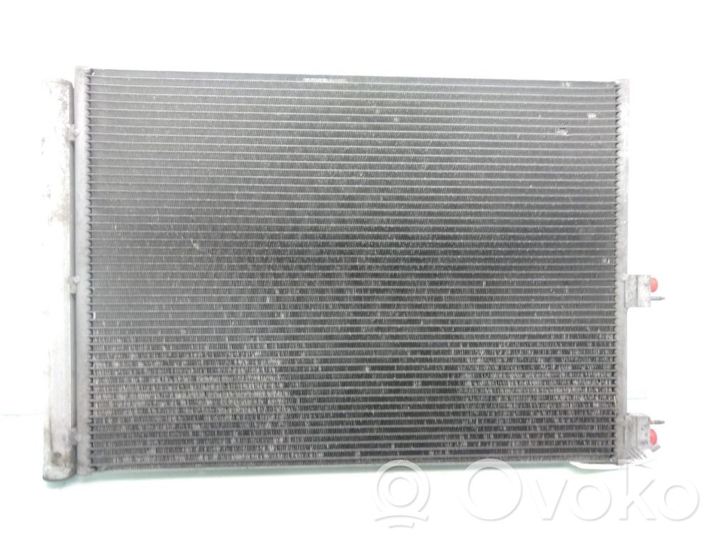 Mercedes-Benz A W176 Radiatore dell’olio trasmissione/cambio 