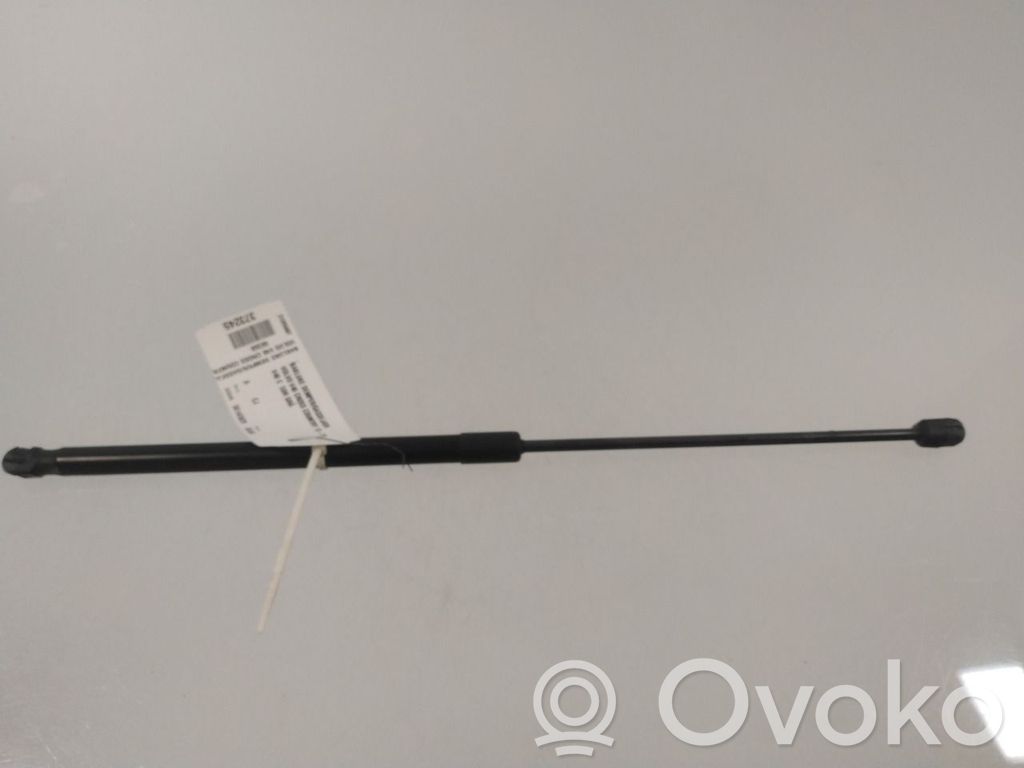 Volvo V40 Takaluukun tuen kaasujousi 